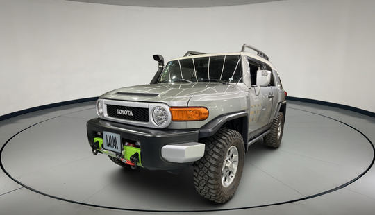 Toyota • FJ Cruiser
