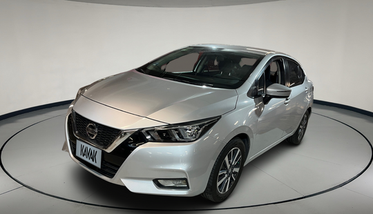 Nissan • Versa