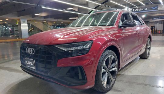 Audi • Q8