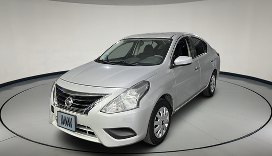 Nissan • Versa
