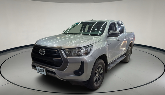 Toyota • Hilux