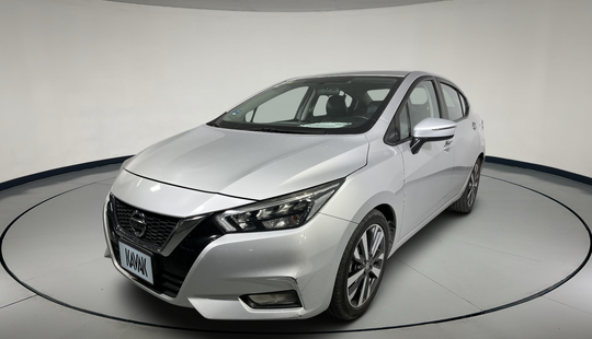 Nissan • Versa