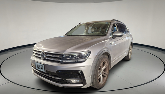 Volkswagen • Tiguan