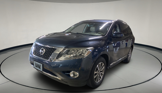 Nissan • Pathfinder