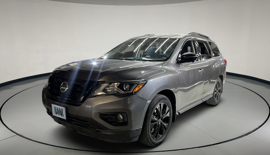 Nissan • Pathfinder