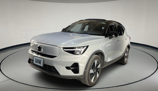 Volvo • XC40