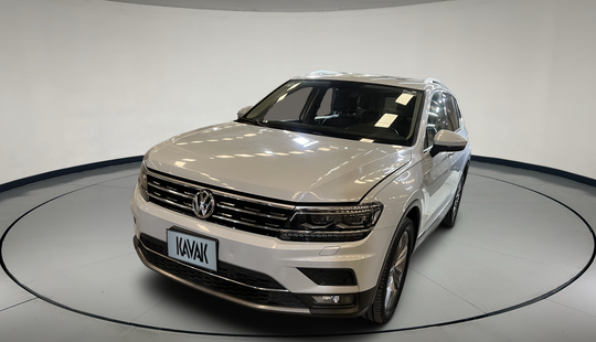 Volkswagen • Tiguan