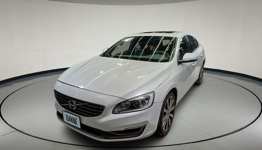 Volvo • S60