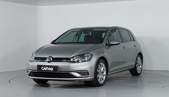 Volkswagen • Golf
