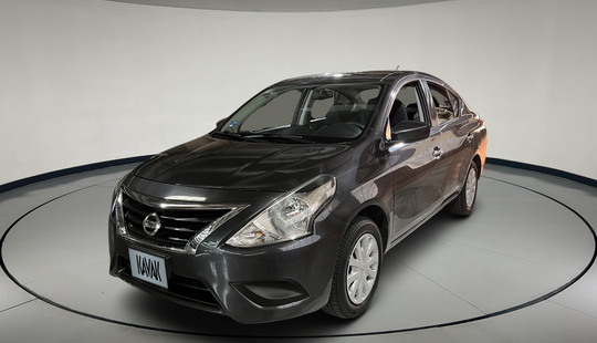 Nissan • Versa
