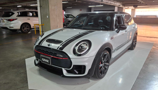 Mini • Clubman