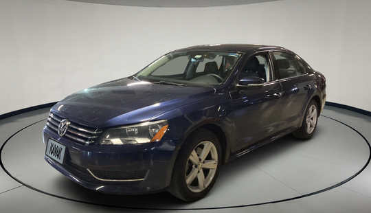 Volkswagen • Passat