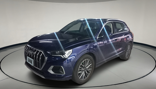 Audi • Q3