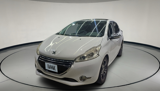 Peugeot • 208