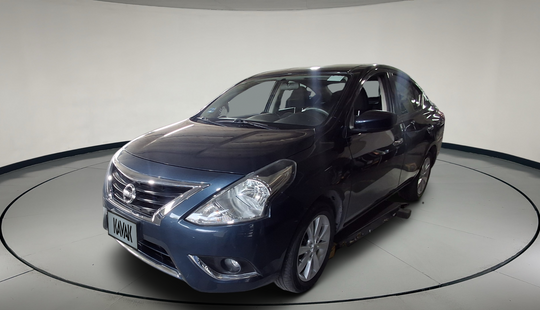 Nissan • Versa