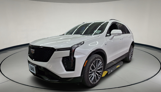 Cadillac • XT4