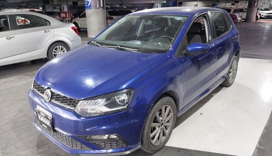 Volkswagen • Polo
