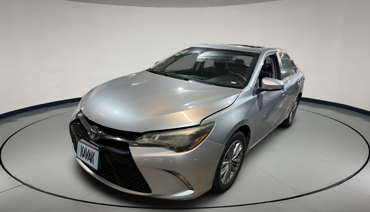 Toyota • Camry