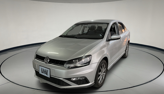 Volkswagen • Vento