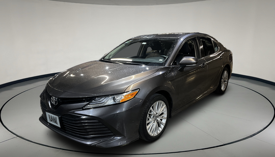 Toyota • Camry