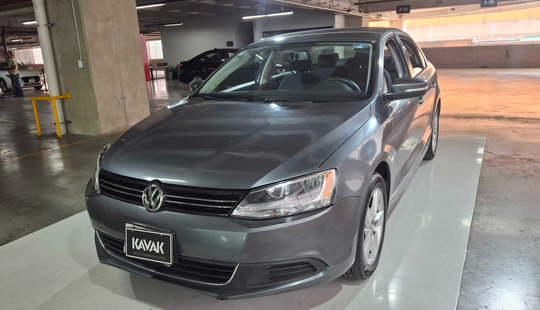 Volkswagen • Jetta