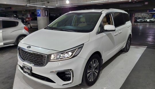 Kia • Sedona
