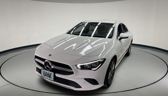 Mercedes Benz • Clase CLA