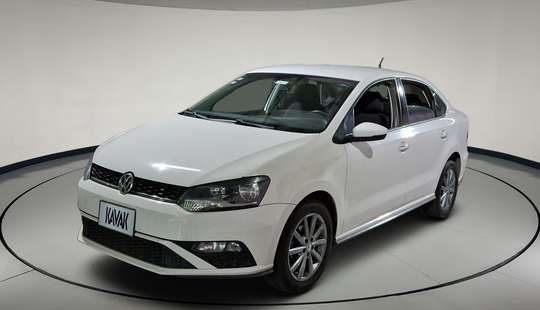 Volkswagen • Vento
