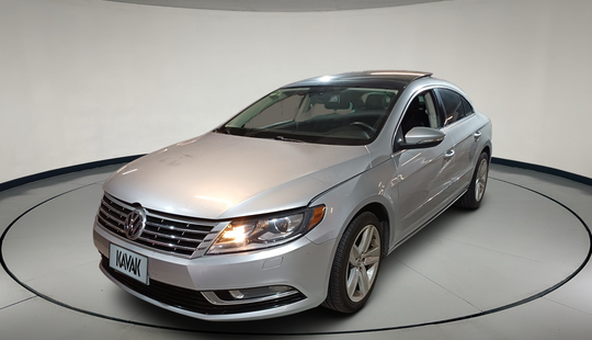 Volkswagen • Passat