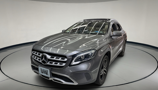 Mercedes Benz • Clase GLA