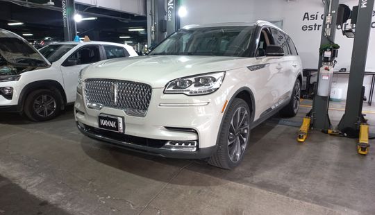 Lincoln • Aviator
