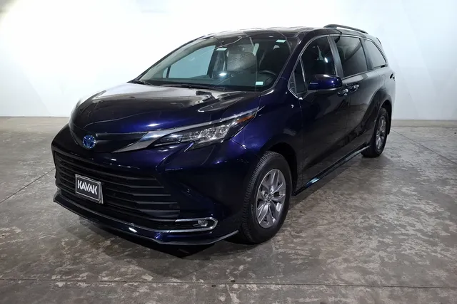 Toyota · Sienna