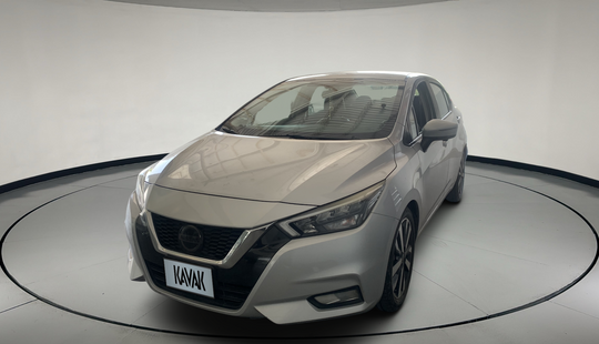 Nissan • Versa