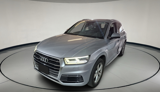 Audi • Q5