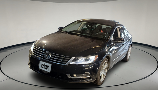 Volkswagen • Passat