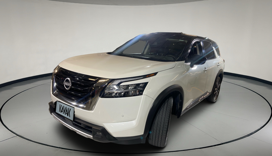 Nissan • Pathfinder