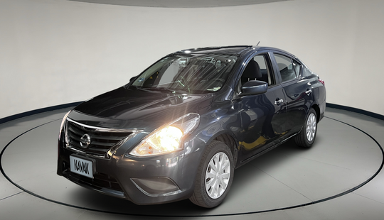 Nissan • Versa