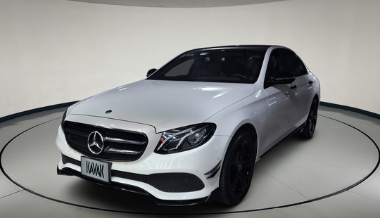 Mercedes Benz • Clase E