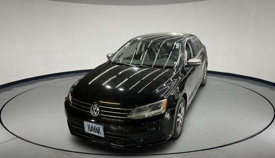 Volkswagen • Jetta