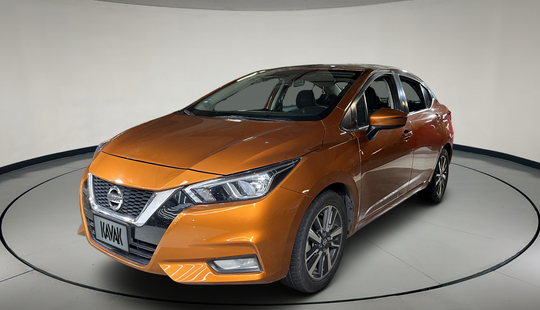 Nissan • Versa