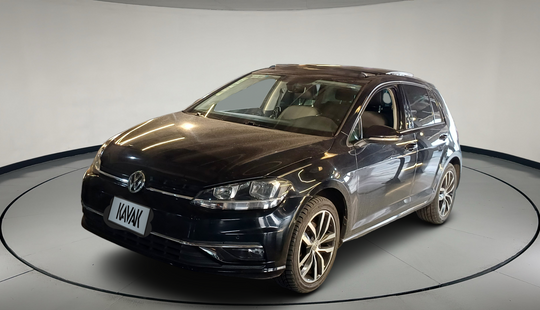Volkswagen • Golf