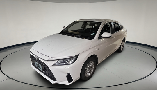 Toyota • Yaris