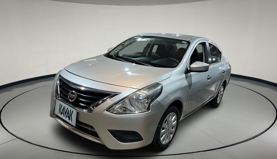 Nissan • Versa