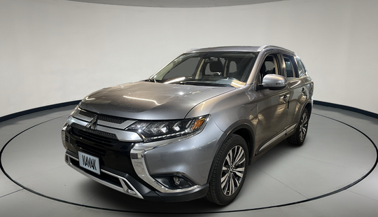 Mitsubishi • Outlander