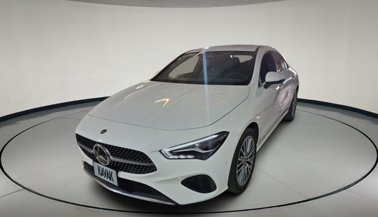 Mercedes Benz • Clase CLA