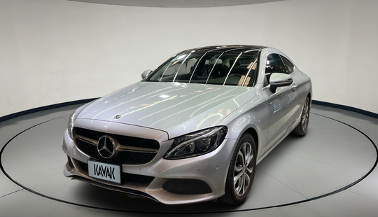 Mercedes Benz • Clase C