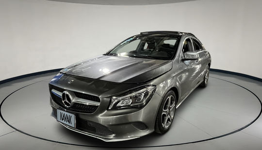 Mercedes Benz • Clase CLA