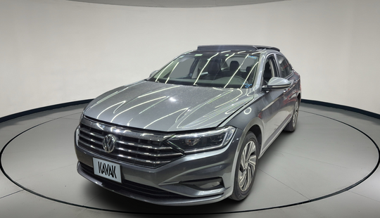 Volkswagen • Jetta