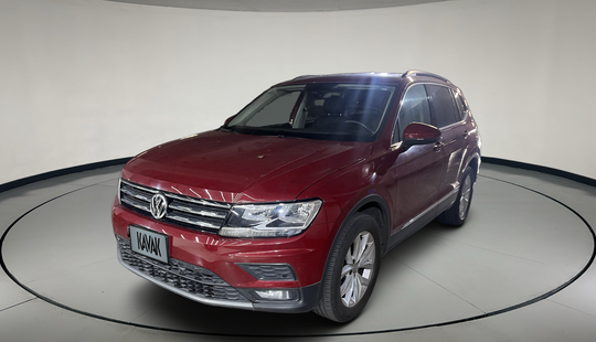 Volkswagen • Tiguan