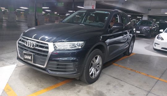 Audi • Q5